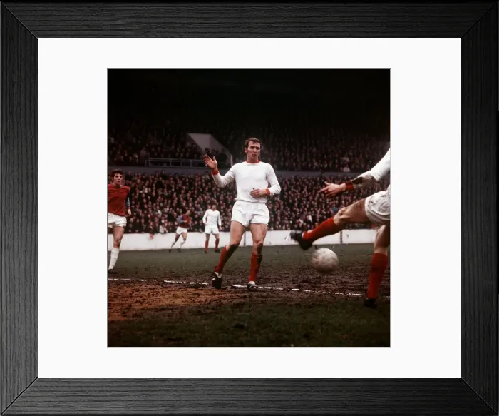 Framed Print : Pat Crerand, circa September 1974 Framed Print : Pat Crerand, circa September 1974
