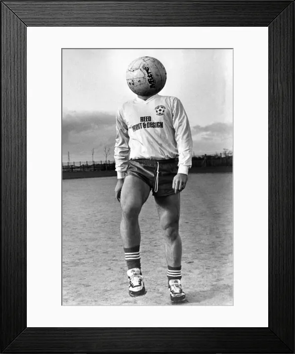 Framed Print : Footballer juggling a football, circa 1987 Framed Print : Footballer juggling a football, circa 1987