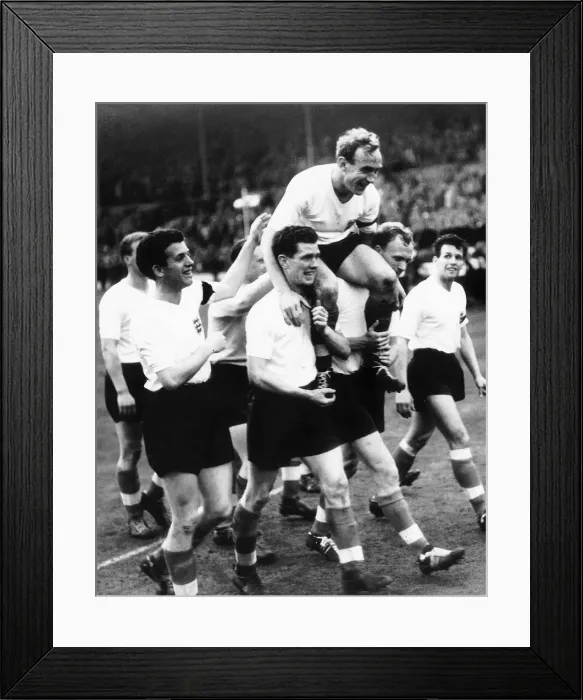 Framed Print : England captain Billy Wright is carried shoulder high from pitch followingt victory over Framed Print : England captain Billy Wright is carried shoulder high from pitch followingt victory over