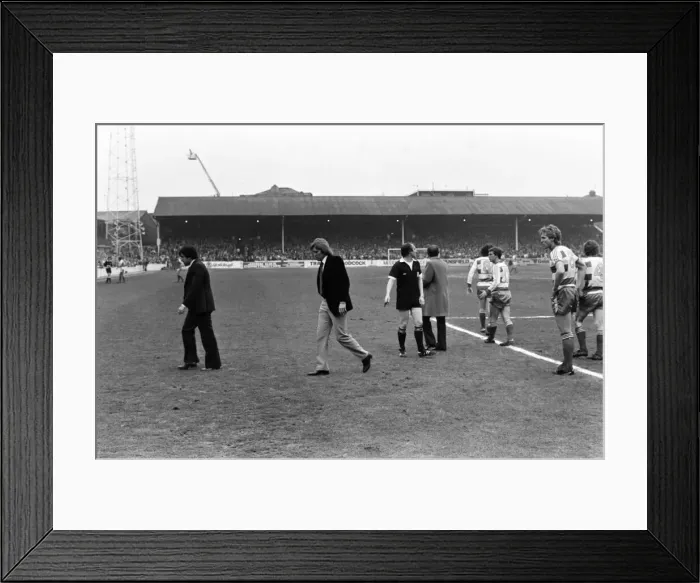 Framed Print : Rotherham United 1 v. Queens Park Rangers 0. March 1982 MF06-20-064 Local Caption Framed Print : Rotherham United 1 v. Queens Park Rangers 0. March 1982 MF06-20-064 Local Caption