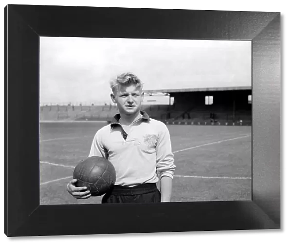 Raymond Smith aged 18 of Hull City Football Club. August 1952 C4091-002
