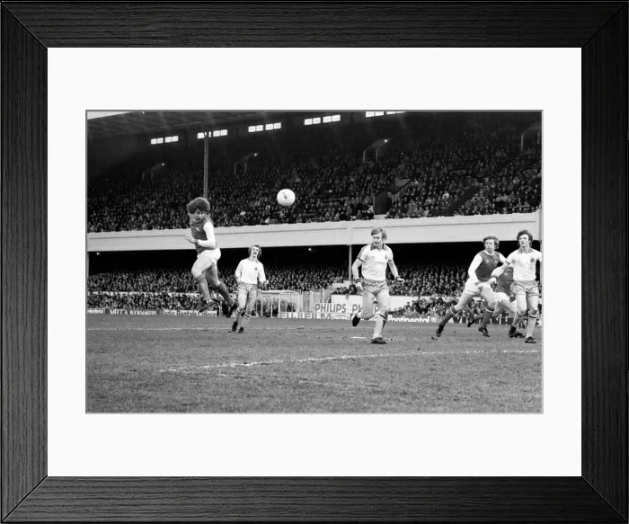 Framed Print : Arsenal 3 v. Aston Villa 1. Division 1 football. February 1980 LF01-20-041