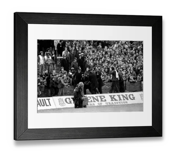 Framed Print : Watford 2 v. Chelsea 3. Division 2 football February 1980 LF01-23-043 Framed Print : Watford 2 v. Chelsea 3. Division 2 football February 1980 LF01-23-043