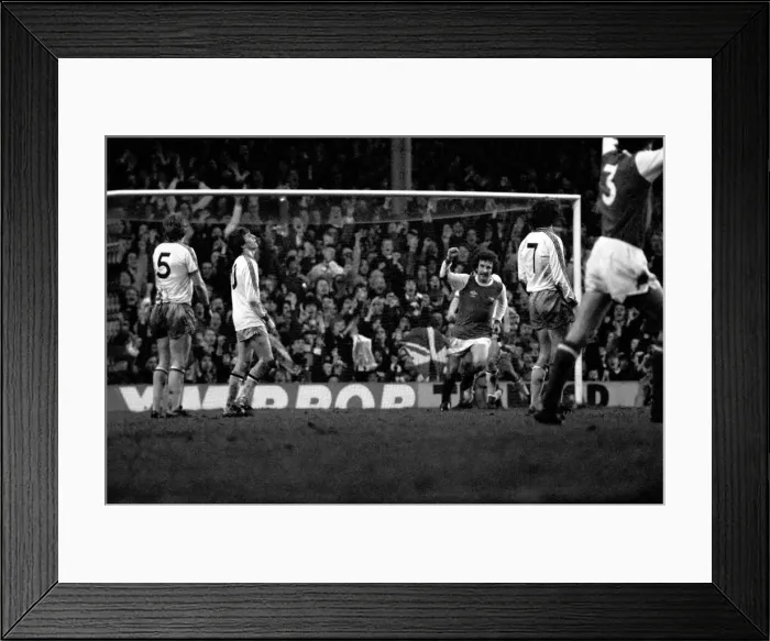 Framed Print : Arsenal 3 v. Aston Villa 1. Division 1 football. February 1980 LF01-20-026