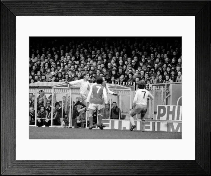Framed Print : Arsenal 3 v. Aston Villa 1. Division 1 football. February 1980 LF01-20-054