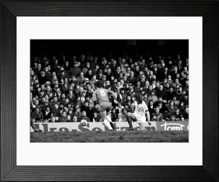 Framed Print : Chelsea 2 v. Shrewsbury Town 4. Division 2 football. February 1980 LF01-16-030