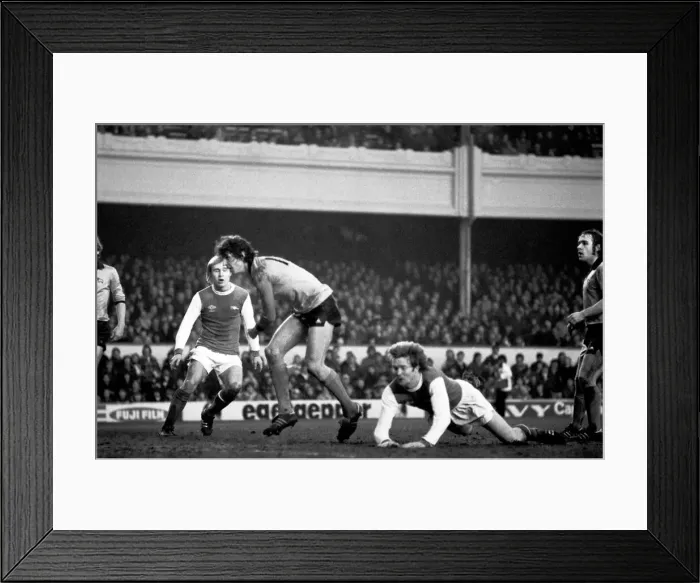 Framed Print : Arsenal 2 v. Derby County 0. Division 1 football January 1980 LF01-05-013
