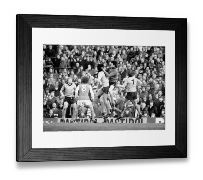 Framed Print : Arsenal 2 v. Derby County 0. Division 1 football January 1980 LF01-05-009