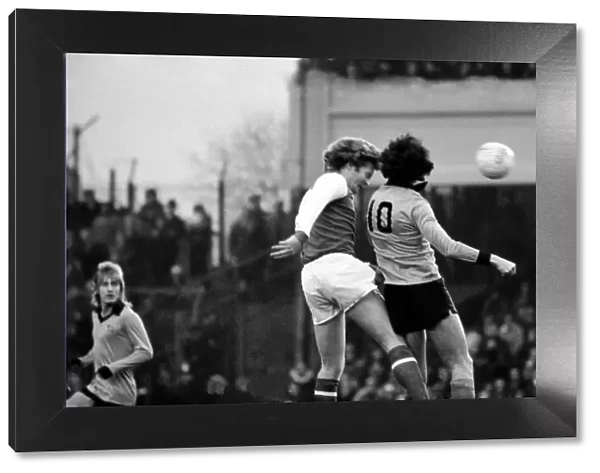 Arsenal 2 v. Derby County 0. Division 1 football January 1980 LF01-05-029