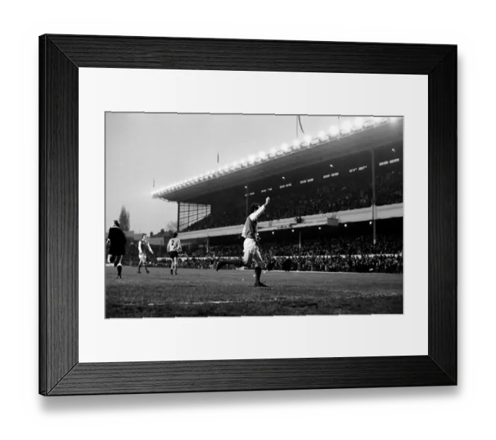 Framed Print : Arsenal 2 v. Derby County 0. Division 1 football January 1980 LF01-05-025