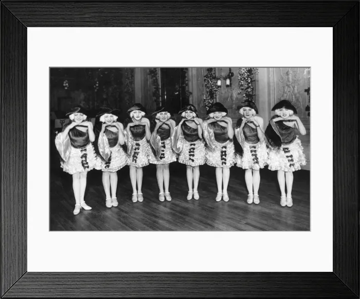 Framed Print : Scene from the play Clowns in Clover. 21 December 1927 Framed Print : Scene from the play Clowns in Clover. 21 December 1927