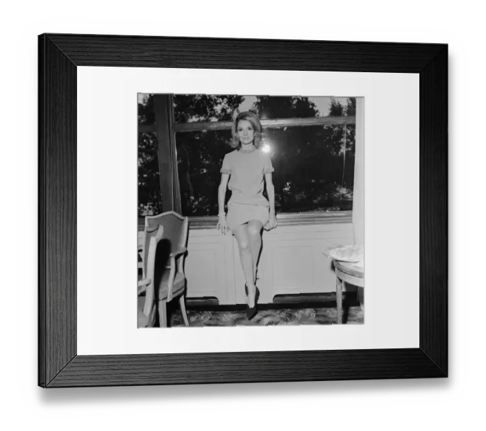 Framed Print : Lee Bouvier, actress & sister of Jacqueline Kennedy Onassis Framed Print : Lee Bouvier, actress & sister of Jacqueline Kennedy Onassis