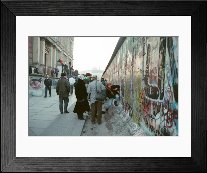 Framed Print : West Berlin, Germany, 10 days after relaxation of border crossing by GDR Government Framed Print : West Berlin, Germany, 10 days after relaxation of border crossing by GDR Government