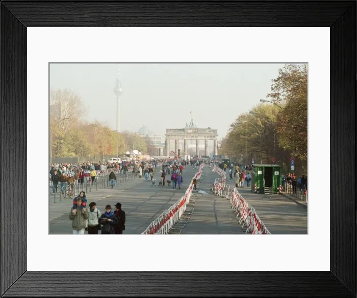 Framed Print : West Berlin, Germany, 10 days after relaxation of border crossing by GDR Government