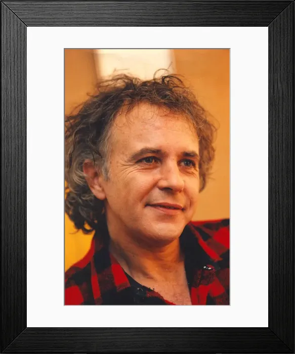 Framed Print : Singer David Essex at Newcastles Theatre Royal 10 January 1996