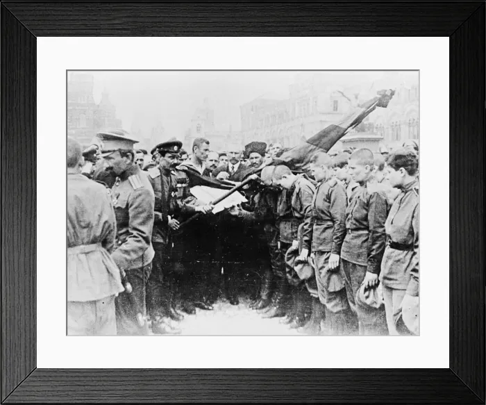 Framed Print : Russian Revolution. Womens death battalion takes oath, Moscow