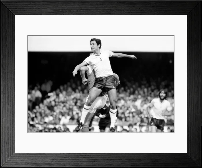 Framed Print : English League Division One match at Highbury. Arsenal 2 v Tottenham Hotspur 0 Framed Print : English League Division One match at Highbury. Arsenal 2 v Tottenham Hotspur 0