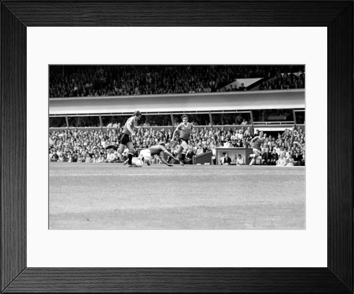 Framed Print : English League Division One match at St. Andrews. Birmingham City 0 v Manchester United 0 Framed Print : English League Division One match at St. Andrews. Birmingham City 0 v Manchester United 0