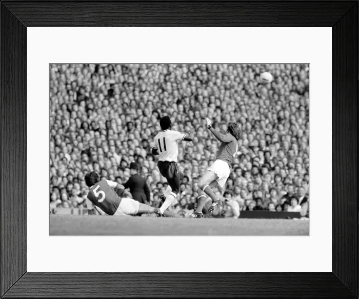 Framed Print : English League Division One match at Highbury. Arsenal 2 v Tottenham Hotspur 0 Framed Print : English League Division One match at Highbury. Arsenal 2 v Tottenham Hotspur 0