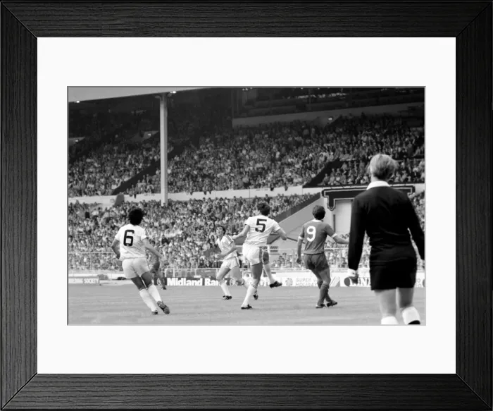 Framed Print : F. A Community Shield. Liverpool 1 v. West Ham United 0. August 1980 LF04-05-033