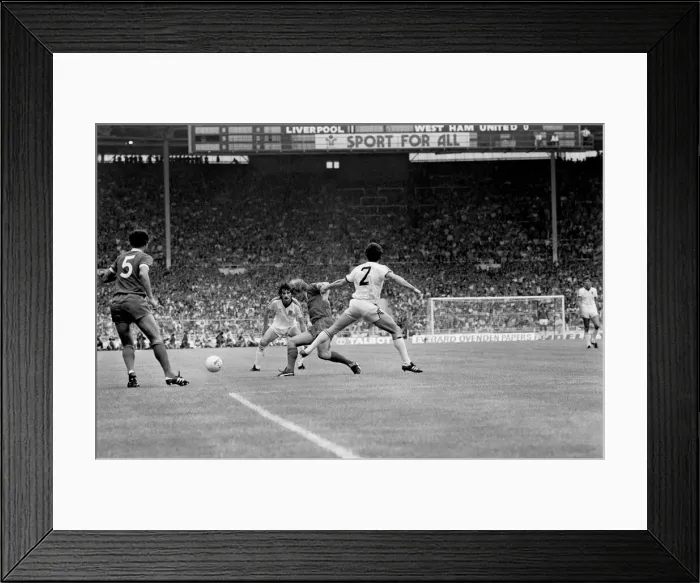 Framed Print : F. A Community Shield. Liverpool 1 v. West Ham United 0. August 1980 LF04-05-062 Framed Print : F. A Community Shield. Liverpool 1 v. West Ham United 0. August 1980 LF04-05-062