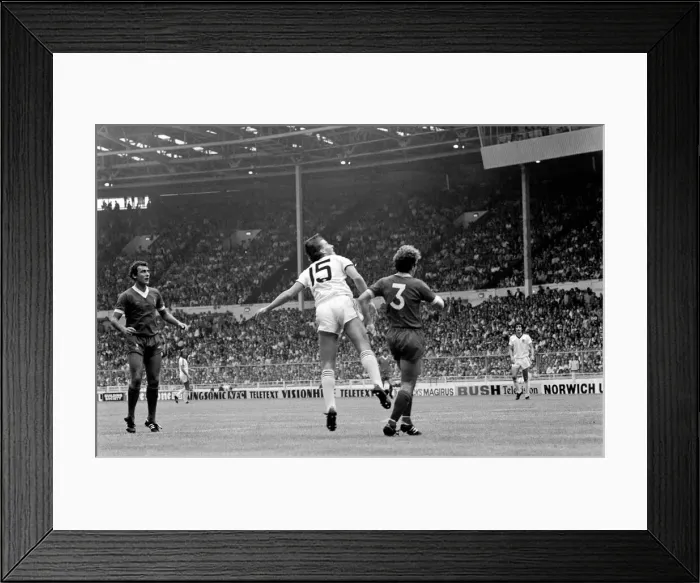 Framed Print : F. A Community Shield. Liverpool 1 v. West Ham United 0. August 1980 LF04-05-066
