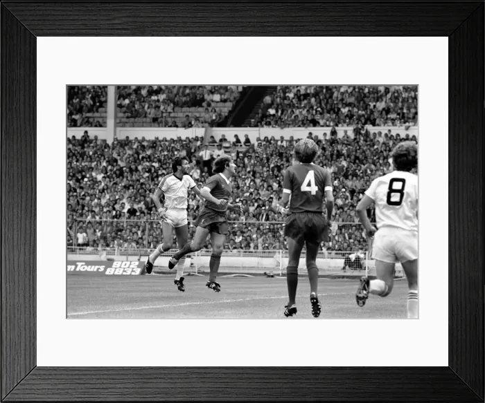 Framed Print : F. A Community Shield. Liverpool 1 v. West Ham United 0. August 1980 LF04-05-004