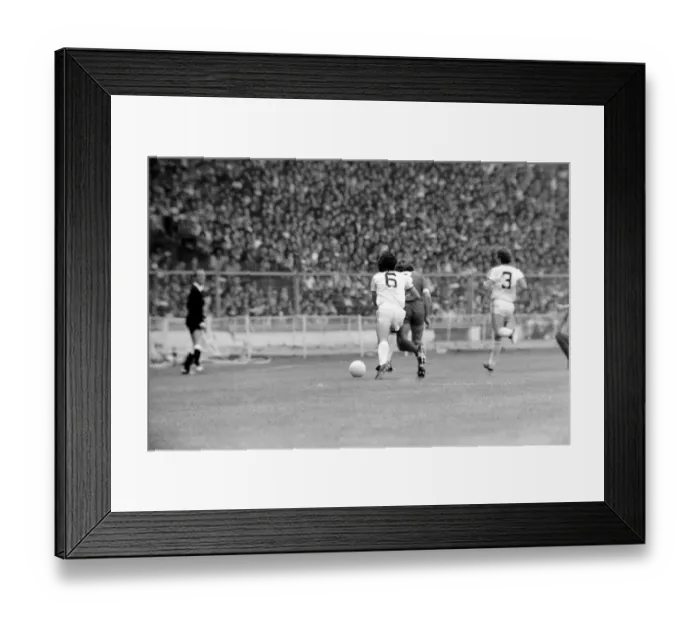 Framed Print : F. A Community Shield. Liverpool 1 v. West Ham United 0. August 1980 LF04-05-047 Framed Print : F. A Community Shield. Liverpool 1 v. West Ham United 0. August 1980 LF04-05-047