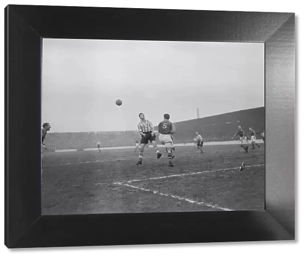 Football West Ham v Sheffield Utd. 22  /  1  /  1952 C373  /  3