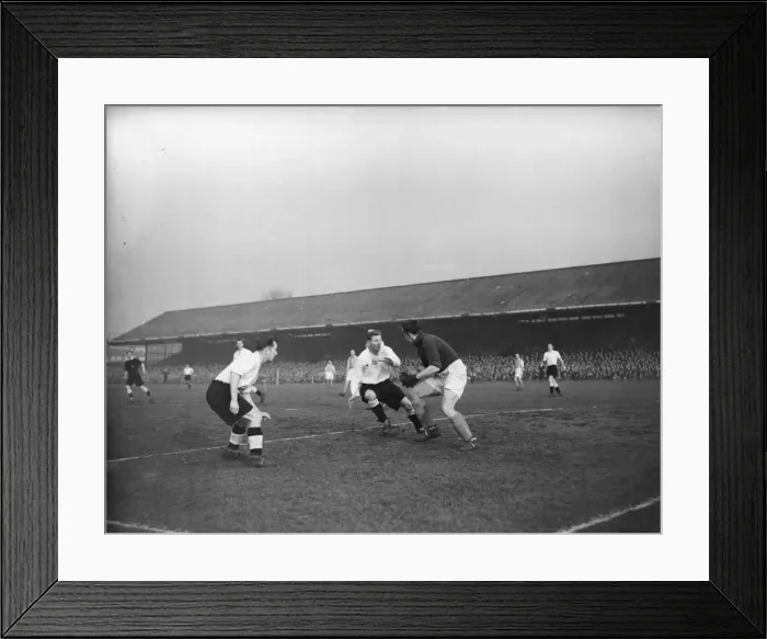 Framed Print : Football Southend United v Bristol Rovers SP 3 / 2 / 1952 C593 / 1 Framed Print : Football Southend United v Bristol Rovers SP 3 / 2 / 1952 C593 / 1