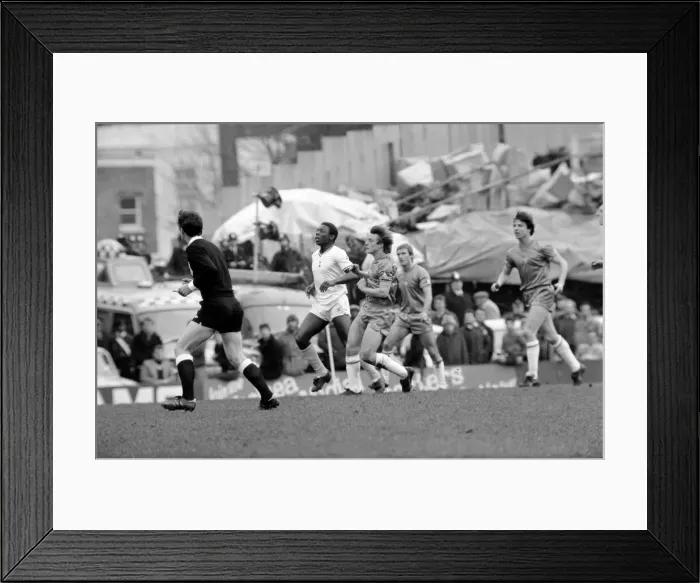 Framed Print : F. A Cup Football. Chelsea 2 v. Tottenham Hotspurs 3. F. A. Cup March 1982 LF08-16-055 Framed Print : F. A Cup Football. Chelsea 2 v. Tottenham Hotspurs 3. F. A. Cup March 1982 LF08-16-055