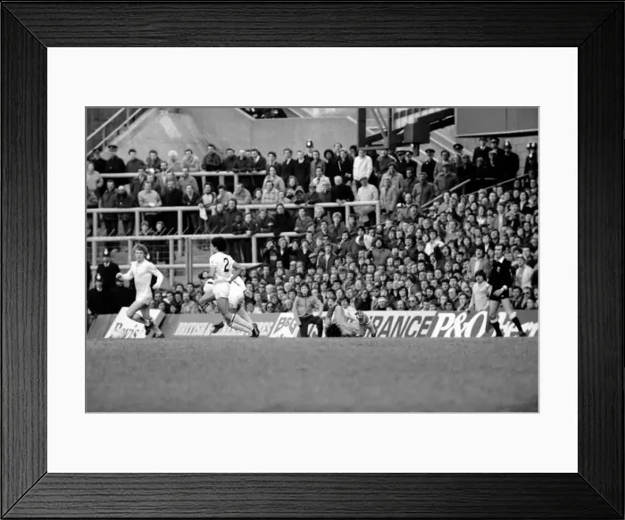 Framed Print : F. A Cup Football. Chelsea 2 v. Tottenham Hotspurs 3. F. A. Cup March 1982 LF08-16-169 Framed Print : F. A Cup Football. Chelsea 2 v. Tottenham Hotspurs 3. F. A. Cup March 1982 LF08-16-169
