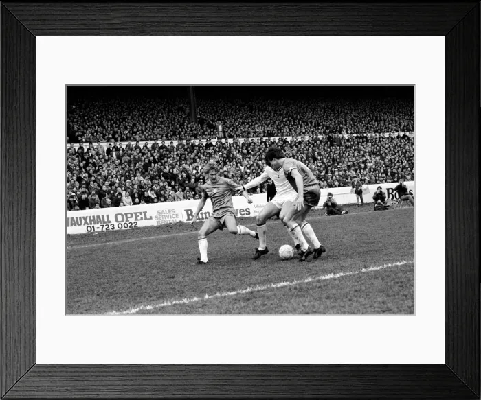 Framed Print : F. A Cup Football. Chelsea 2 v. Tottenham Hotspurs 3. F. A. Cup March 1982 LF08-16-037 Framed Print : F. A Cup Football. Chelsea 2 v. Tottenham Hotspurs 3. F. A. Cup March 1982 LF08-16-037