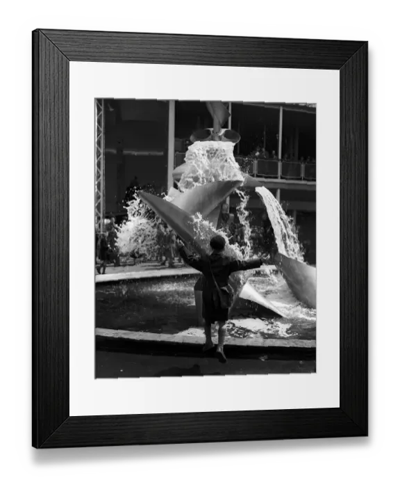 Framed Print : The Festival of Britain on the south bank of the River Thames 1951 in London Framed Print : The Festival of Britain on the south bank of the River Thames 1951 in London