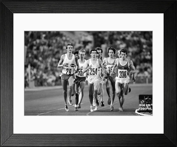 Framed Print : Mens 1500 metres Semi Final Heats at the 1980 Summer Olympics in Moscow 31st July 1980