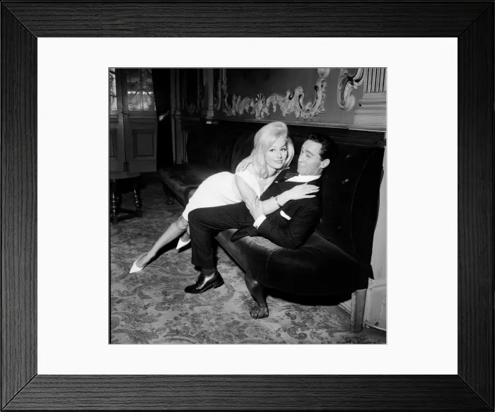 Framed Print : Royal midnight performance at the London Palladium on D-Day anniversary