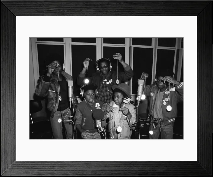 Framed Print : Musical Youth, British Jamaican pop / reggae group, at Capital Radio studios in London Framed Print : Musical Youth, British Jamaican pop / reggae group, at Capital Radio studios in London