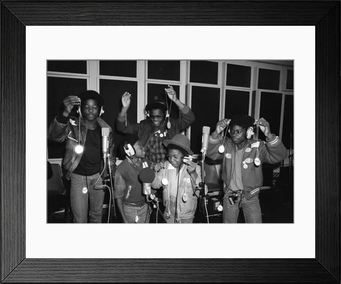 Framed Print : Musical Youth, British Jamaican pop / reggae group, at Capital Radio studios in London Framed Print : Musical Youth, British Jamaican pop / reggae group, at Capital Radio studios in London