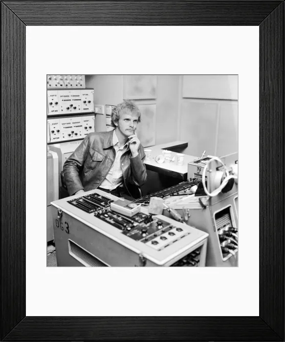 Framed Print : Ray Moore (21) Coca Cola salesman from South Africa & Wimbledon Quarter Finalist 1968 Framed Print : Ray Moore (21) Coca Cola salesman from South Africa & Wimbledon Quarter Finalist 1968