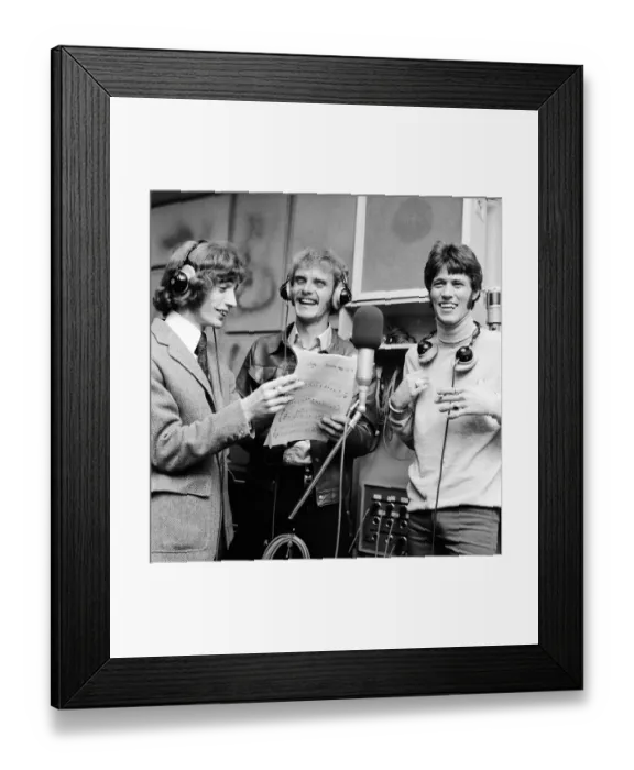 Framed Print : Ray Moore (21) Coca Cola salesman from South Africa & Wimbledon Quarter Finalist 1968