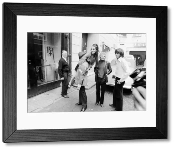 Framed Print : Lesley Gibb (21) sister of brothers Barry, Robin & Maurice Gibb of The Bee Gees Framed Print : Lesley Gibb (21) sister of brothers Barry, Robin & Maurice Gibb of The Bee Gees