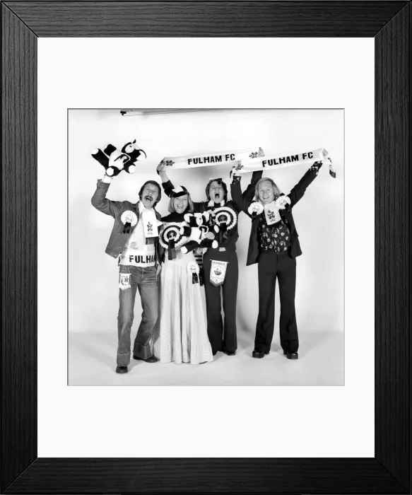 Framed Print : Fulham Supporters Harry Fowler, Honor Blackman, Alan Price