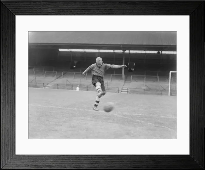 Framed Print : Football Wolverhampton Wanderers 1951 Billy Wright Wolves