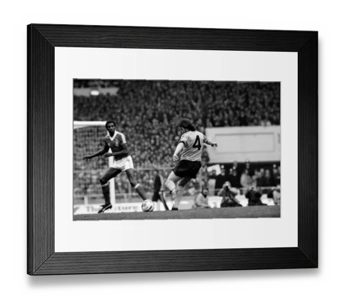 Framed Print : Nottingham Forest v. Wolverhampton Wanderers. (League Cup Final). March 1980 LF02-06-096 Framed Print : Nottingham Forest v. Wolverhampton Wanderers. (League Cup Final). March 1980 LF02-06-096