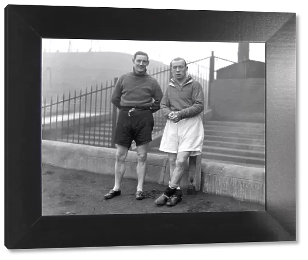Chelsea FC 1930-1. Hughie Gallacher, goalkeeper and Alex Jackson. DM17822A