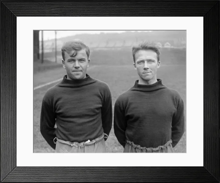 Framed Print : Crystal Palace Footballers. H. Hopkins. c. 1927 DM6616j