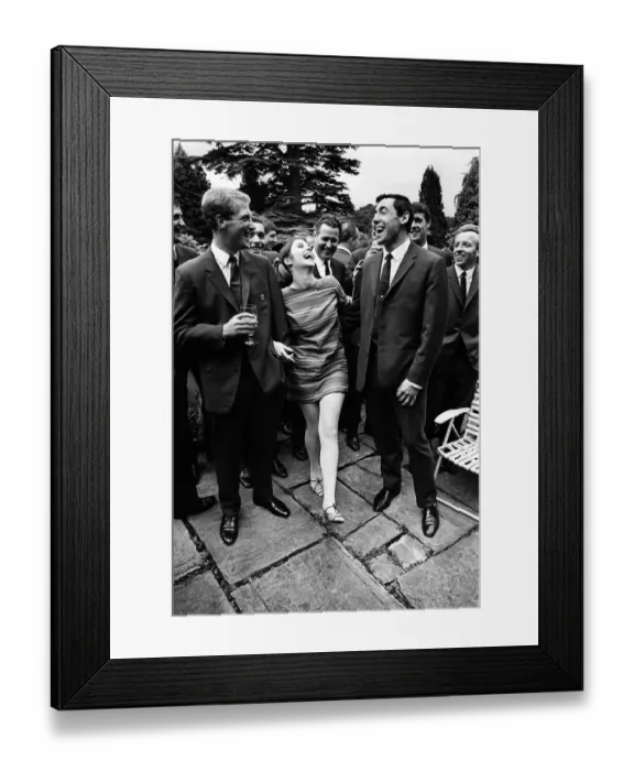 Framed Print : Gordon Banks with actress Vivienne Ventura and other members of the England World Cup Framed Print : Gordon Banks with actress Vivienne Ventura and other members of the England World Cup