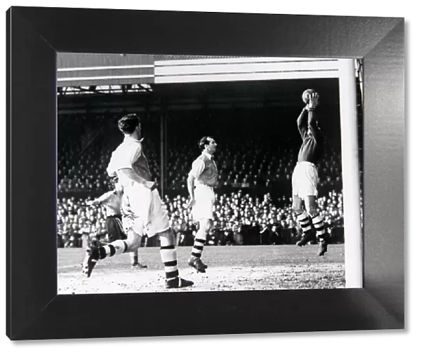 English FA Cup. Norwich City 0-5 Arsenal. 12th January 1952