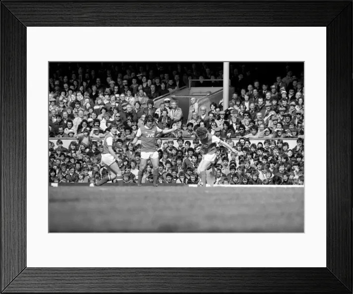 Framed Print : English League Division One match at Highbury. Arsenal 2 v West Ham United 0 Framed Print : English League Division One match at Highbury. Arsenal 2 v West Ham United 0