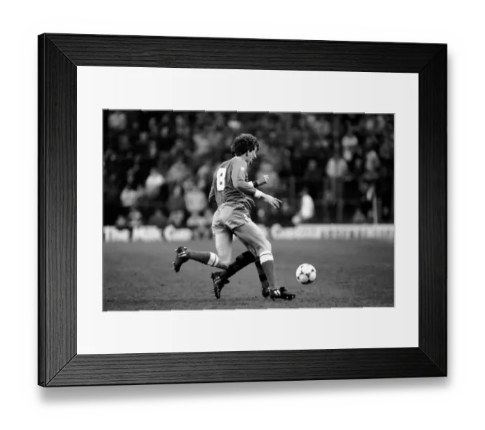Framed Print : English League Division One match at Highbury. Arsenal 2 v Swansea City 1